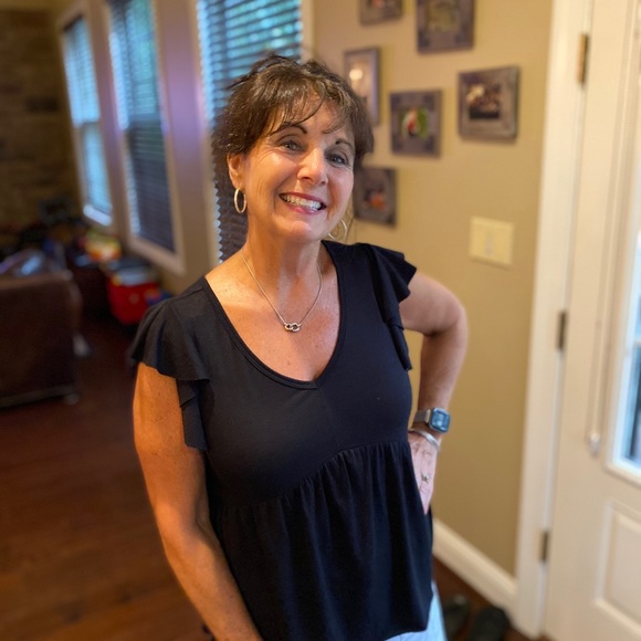 Meet your Posher, Denise - Picture 1 of 1